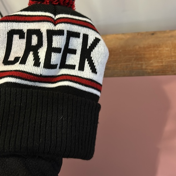 Line Creek Brewing Beanie Hat Unisex - Picture 2 of 5
